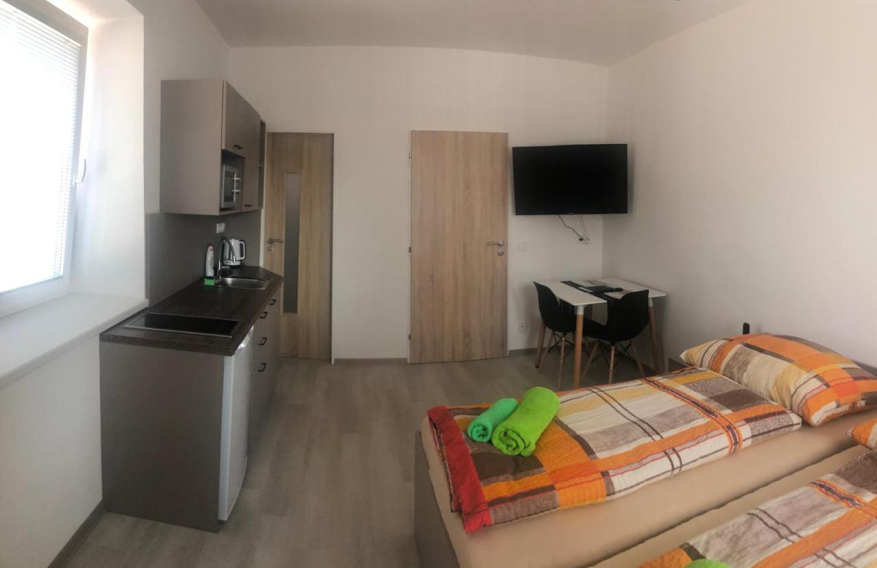 Apartmany U Stadionu Sumperk Bagian luar foto